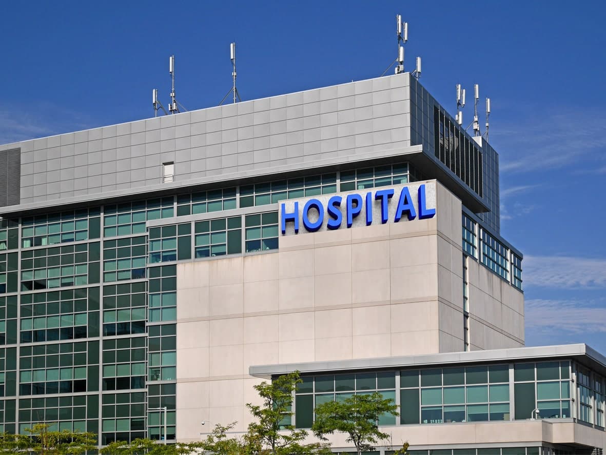 hospitals and medical centers in redwood city