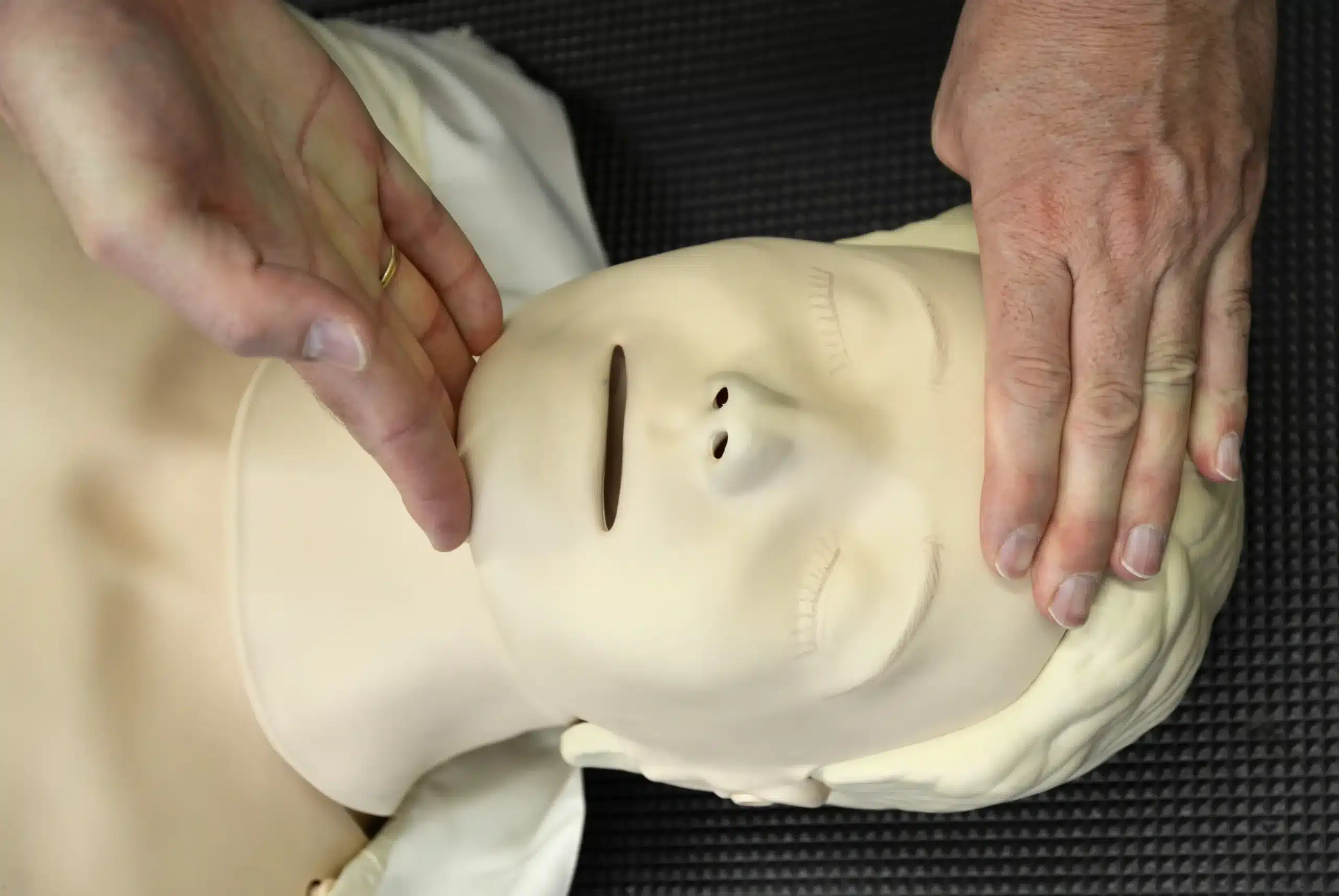 Workplace CPR Certification in Redwood City: A Practical Guide